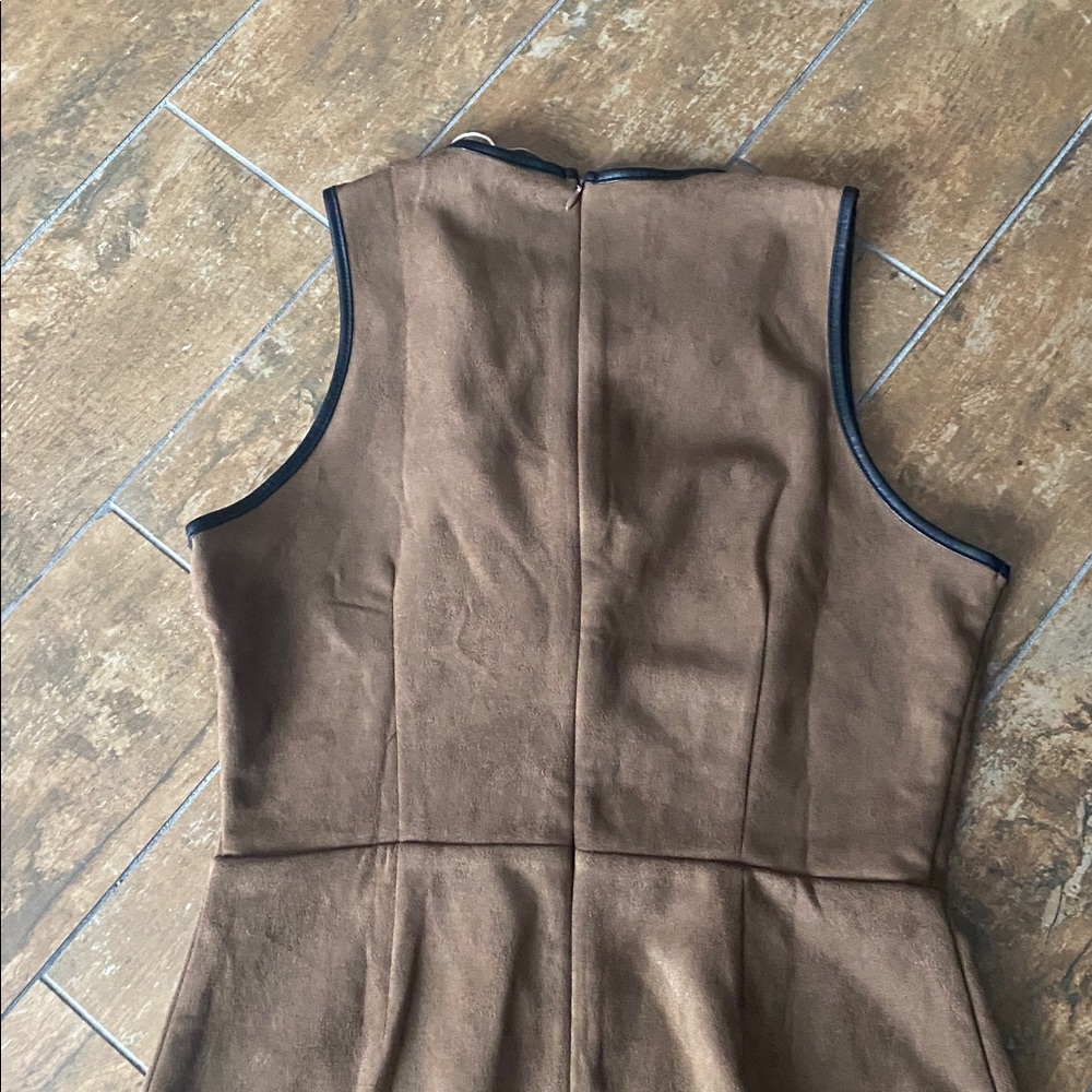 Brown Sleeveless Dress- Black Accents. Flat White brand. Size medium. NWT. - Picture 4 of 5